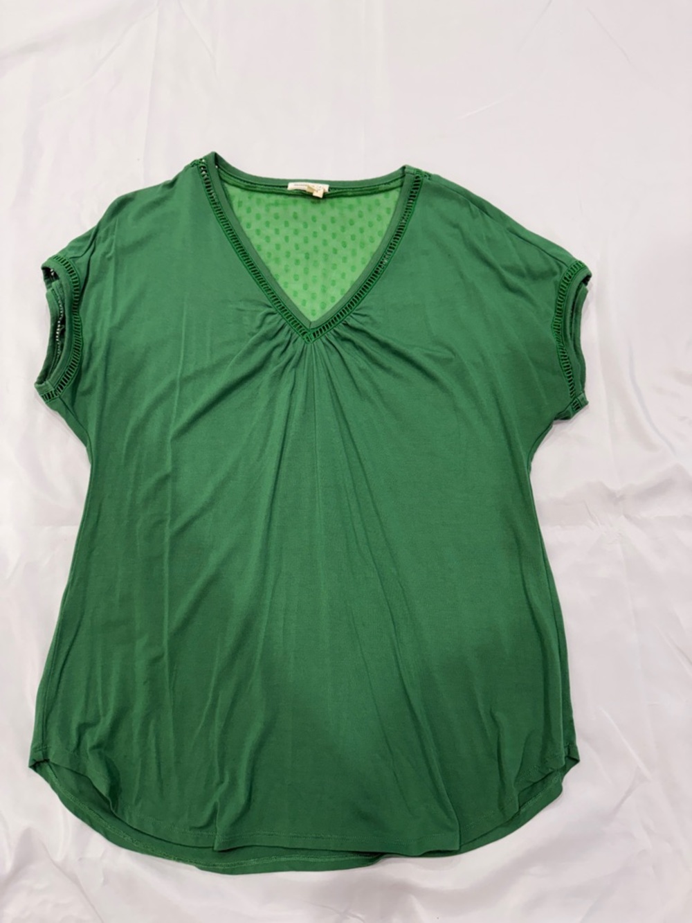 Anthropologie Women’s Green V-Neck Short Sleeve Tee—Medium